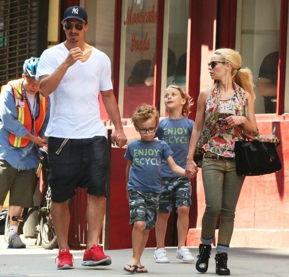 Helena Seeger and her partner Zlatan Ibrahimovic take a walk with the children
