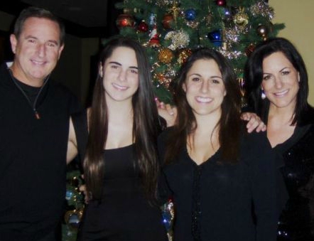 Paula Kalupa with her late husband Mark and their 2 daughters