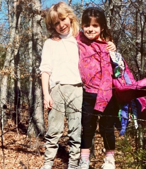 Childhood photo of Nikki Glaser and her sister 