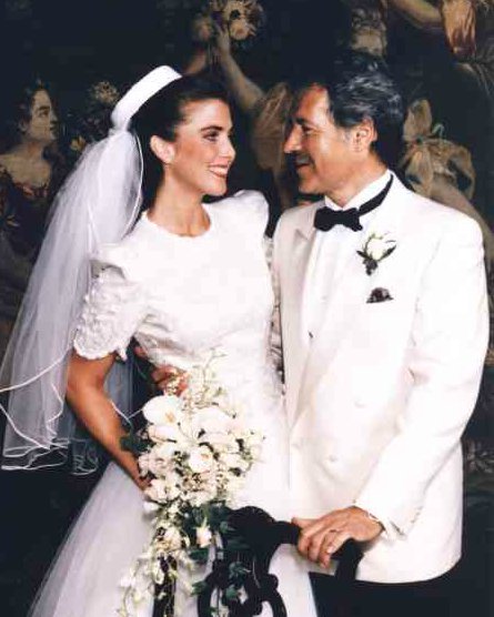 Jean Currivan Trebek and her husband in wedding dress