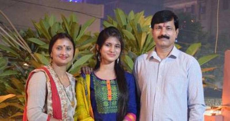 Vishakha Yadav and her parents