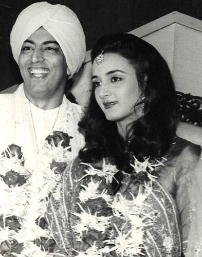 Wedding photo of Vindu Dara Singh and Farah Naaz