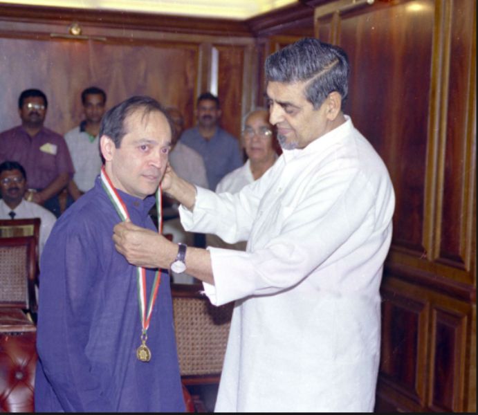 Vikram Seth honored with Pravasi Bharatiya Samman