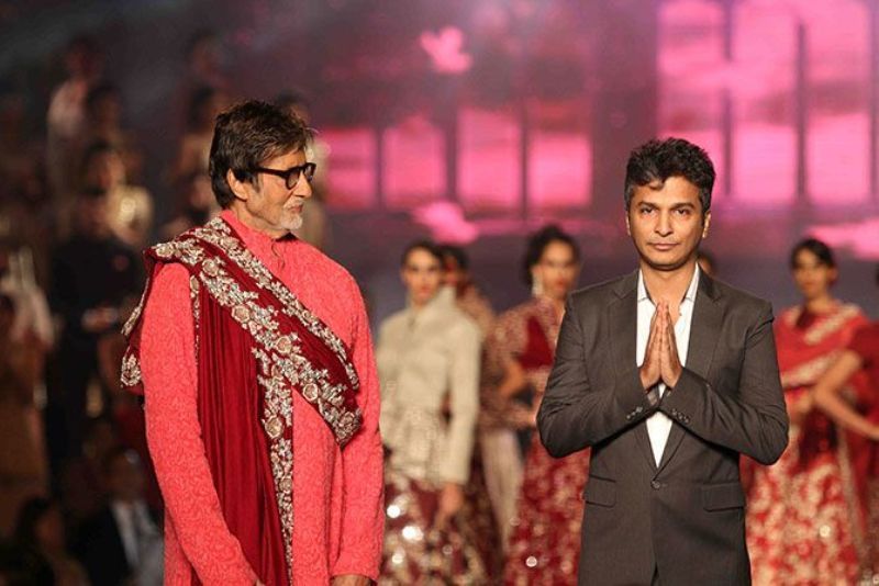 Amitabh Bachchan in Vikram's performance