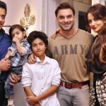 Sohail with Salman and family