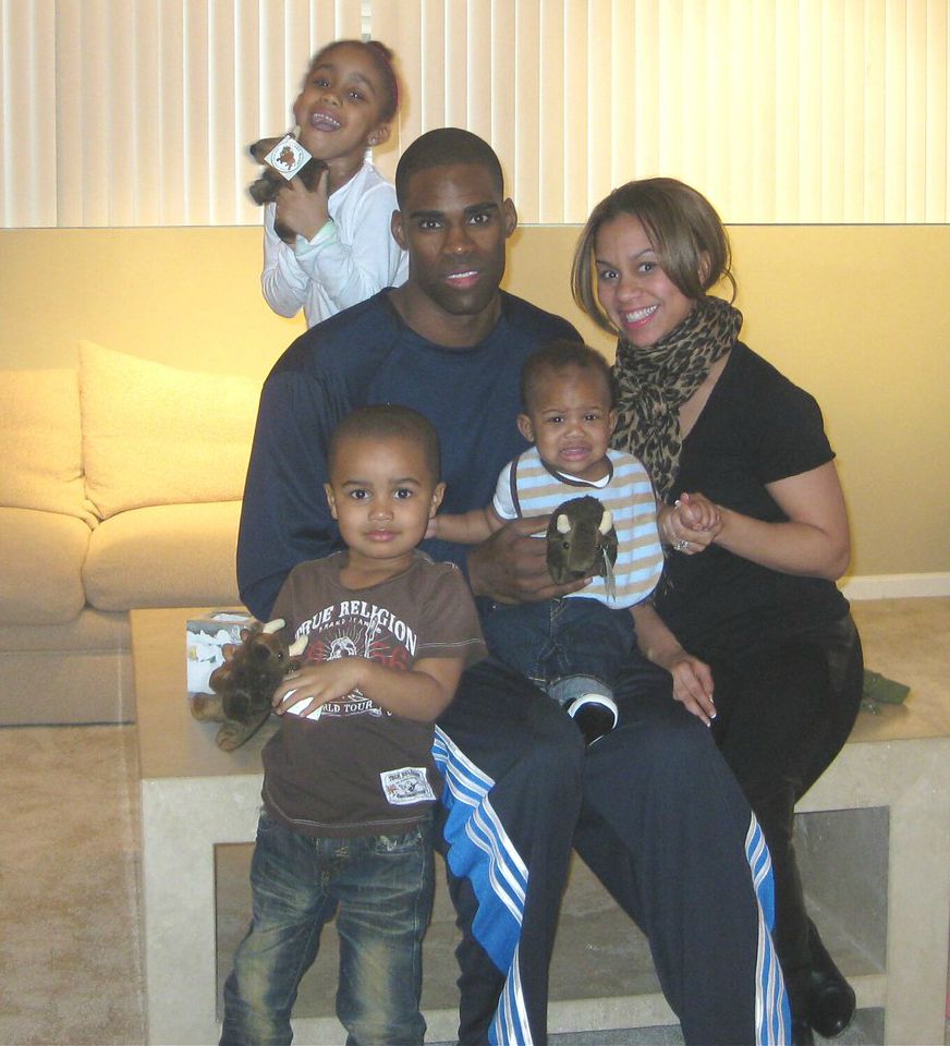 Antawn Jamison with his ex-wife and their children