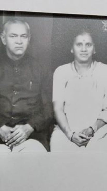 Vijay Canick's parents