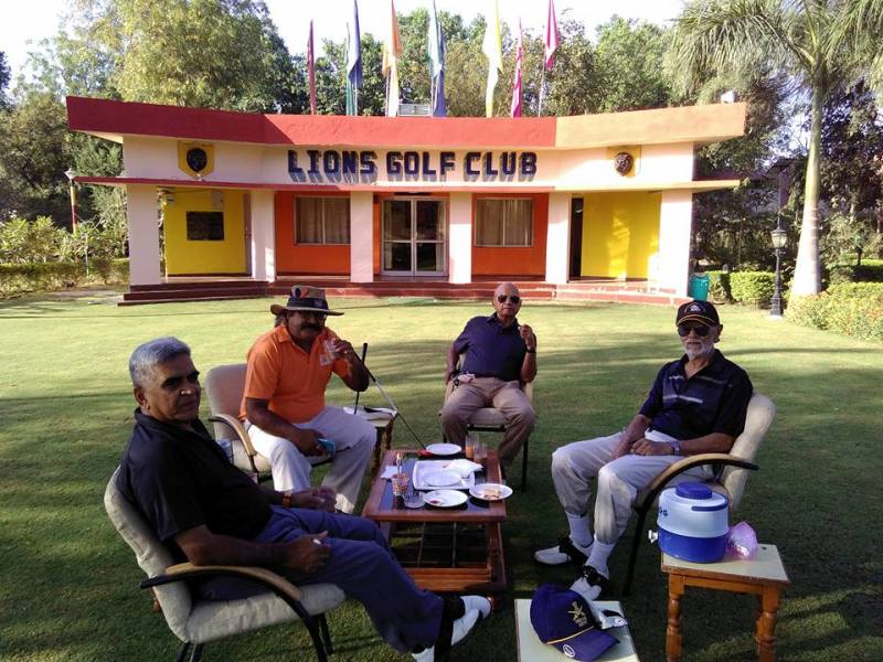 Vijay Karnik and his golf members
