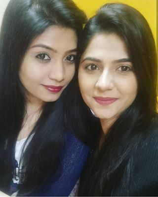 Verna Jagetap and her sister