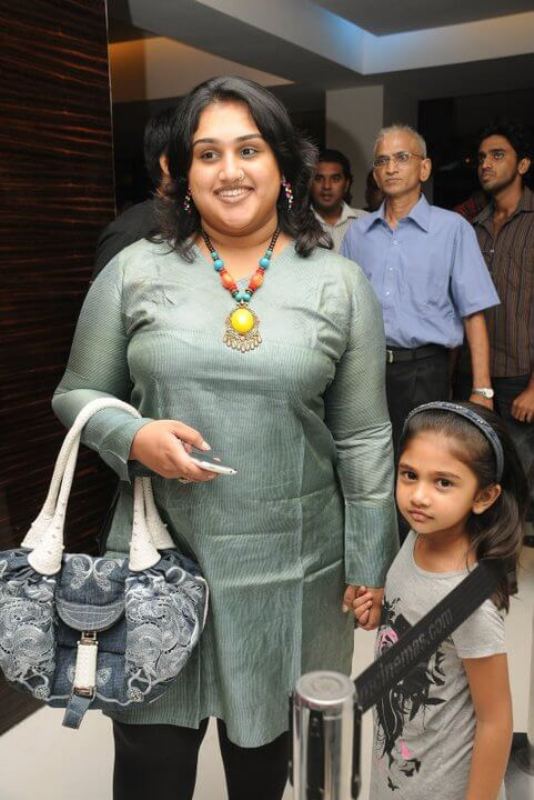 Vanitha Vijayakumar with her daughter Jaynitha