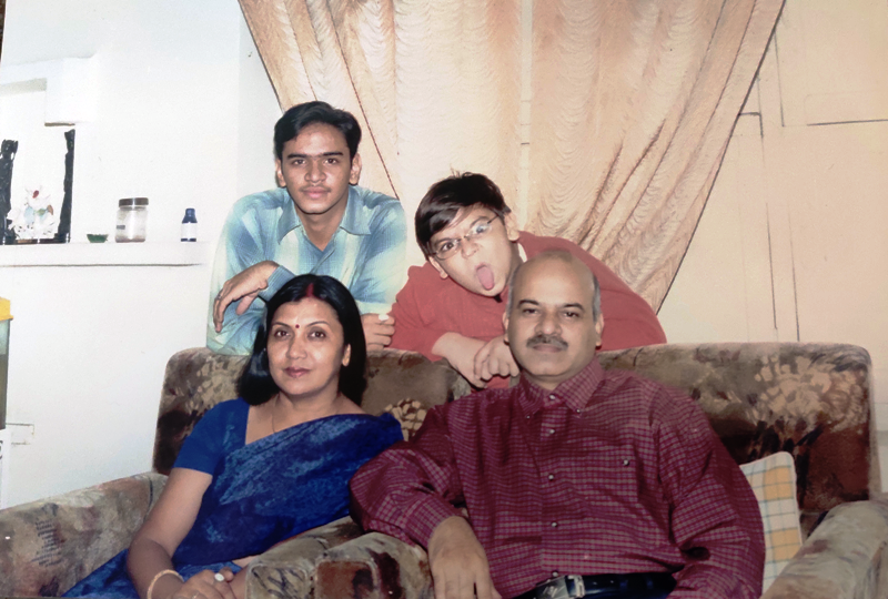 Childhood photo of Vaibhav Saxena and his family