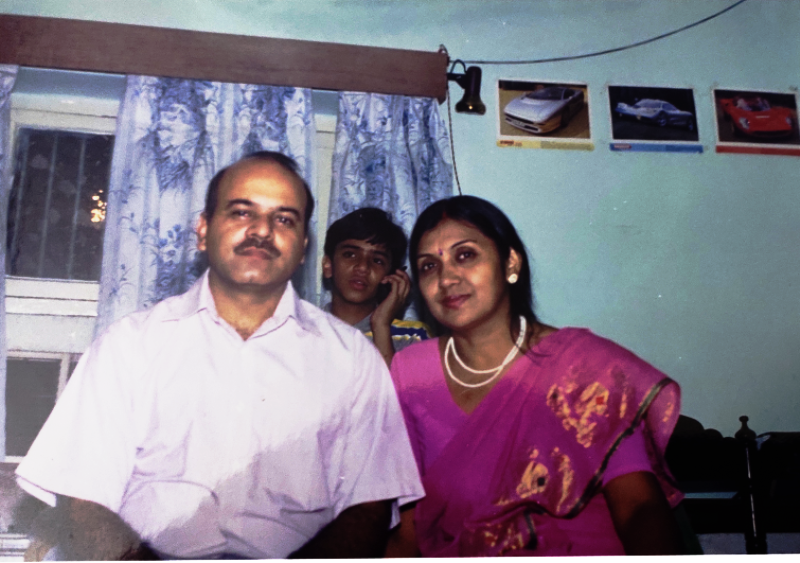 Childhood photo of Vaibhav Saxena with his parents