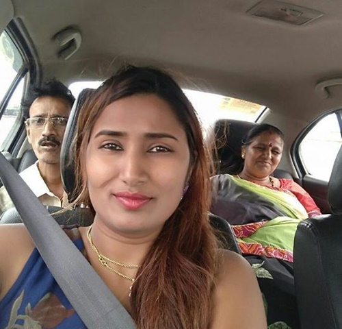 Swati Naidu and her parents
