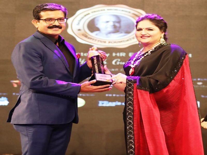 Sumit Awasthi receives Dadasaheb Phalke Award for Excellence