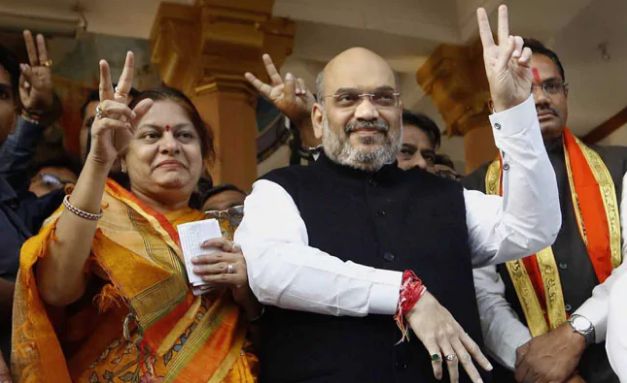 Sonal Shah and Amit Shah after voting