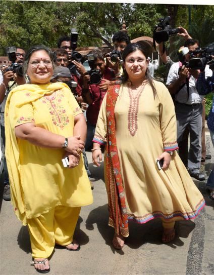 Sangeeta Jaitley and her daughter