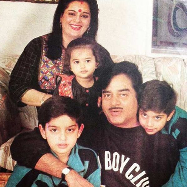 Sonakshi Sinha with family - old photo