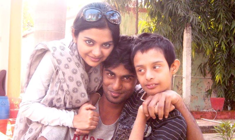 Solanki Roy and her brothers