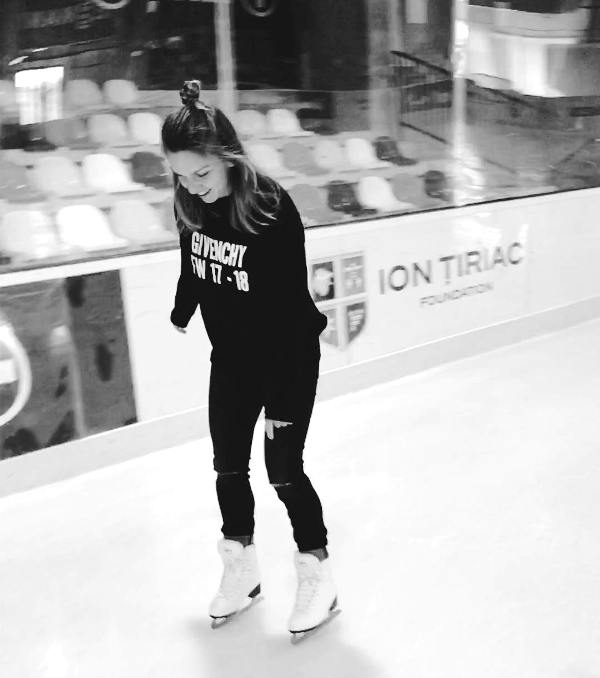 Simone Halep ice skating