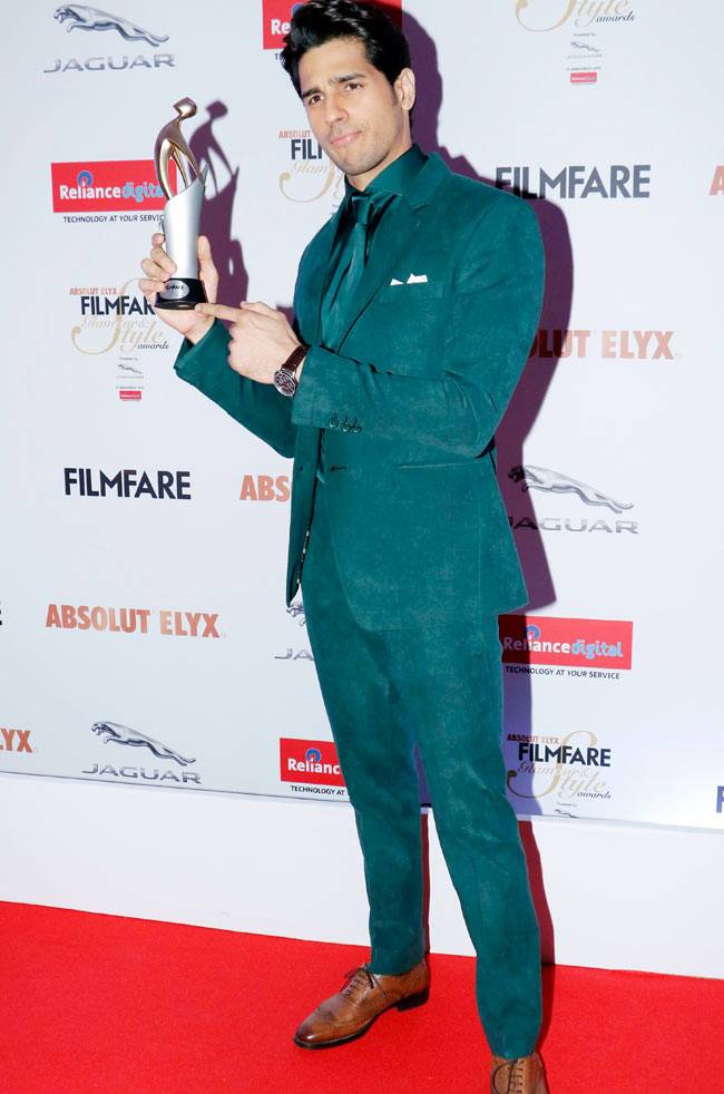 Sidharth Malhotra and his trophy