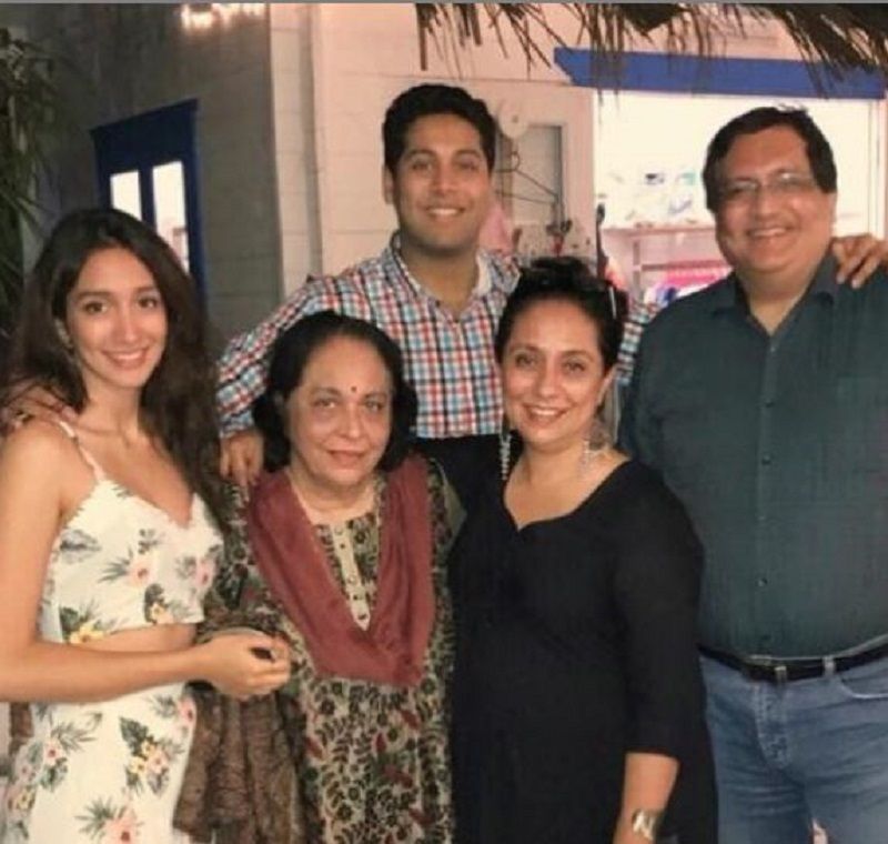 Shreya Chaudhary and her family