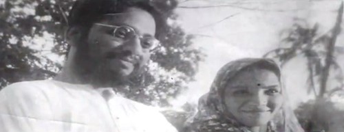 Pandit Chaturbhuj Rathod and his wife