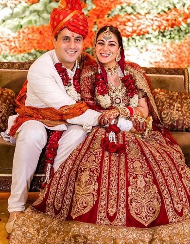 Shraddha Arya's wedding photo