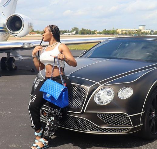 Lira Galore pictured with her car