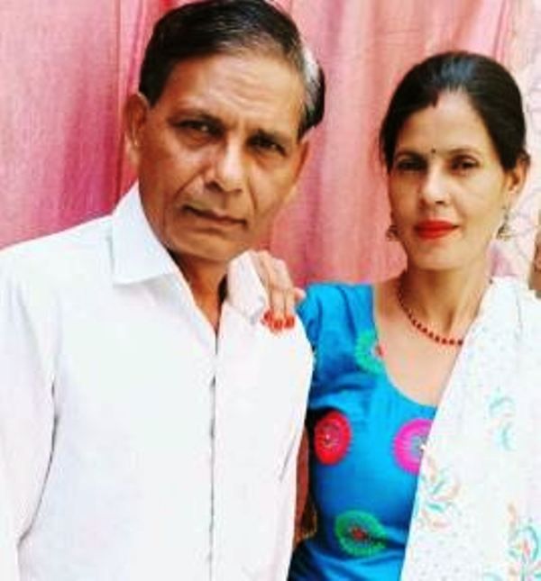 Shivani Khobiyaan's parents