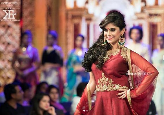 Naina Ganguly walks the ramp at Kerala Fashion Show 2018