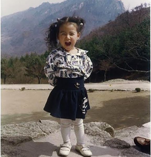 Kim So Eun as a child