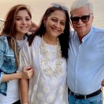 Kanika Kapoor and grandparents