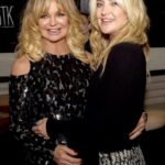 Kate Hudson and her mother Goldie Hawn