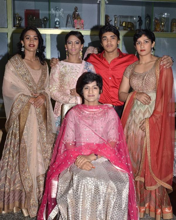 Geeta Phogat and her siblings
