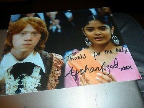 Autograph of Afshan Azad